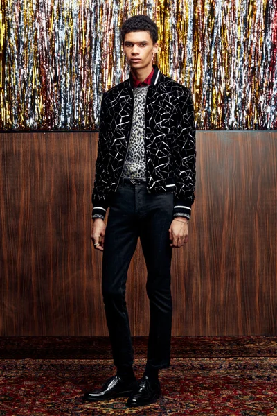 Look 50
